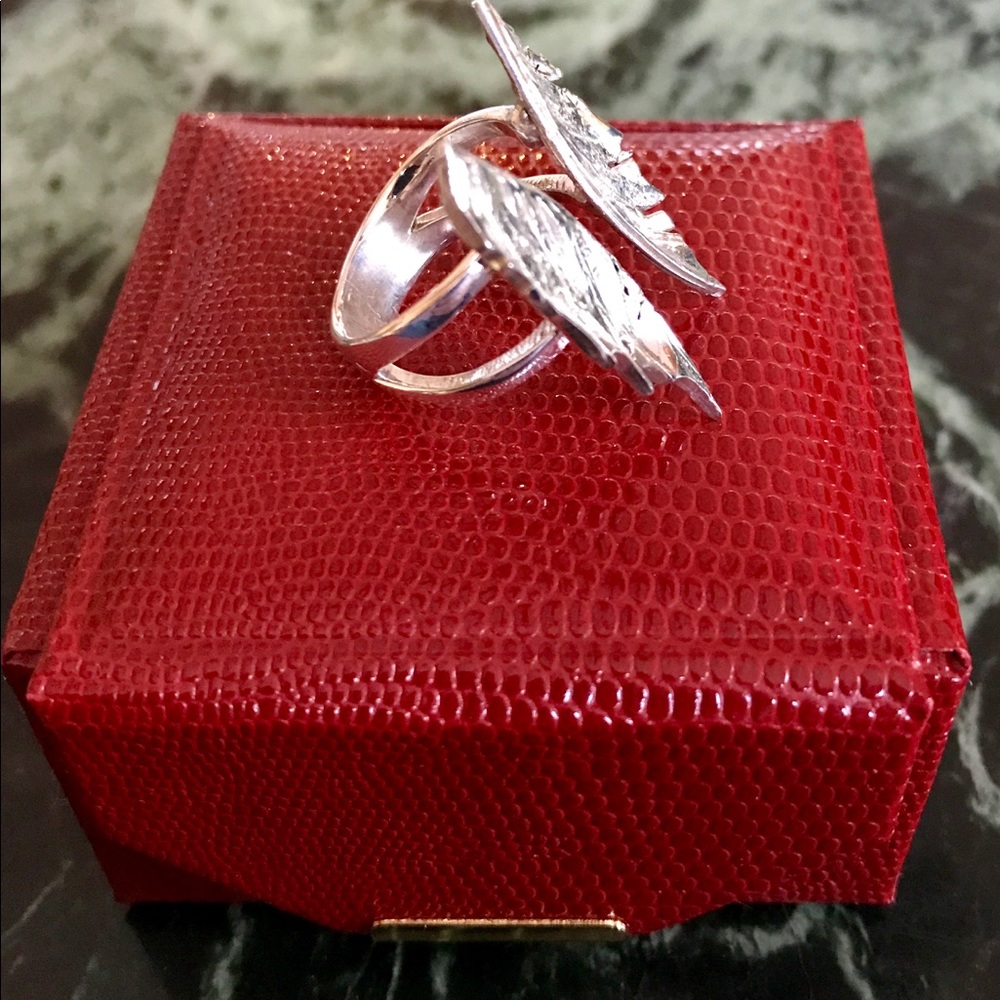 Feather Ring - Picture 3 of 5